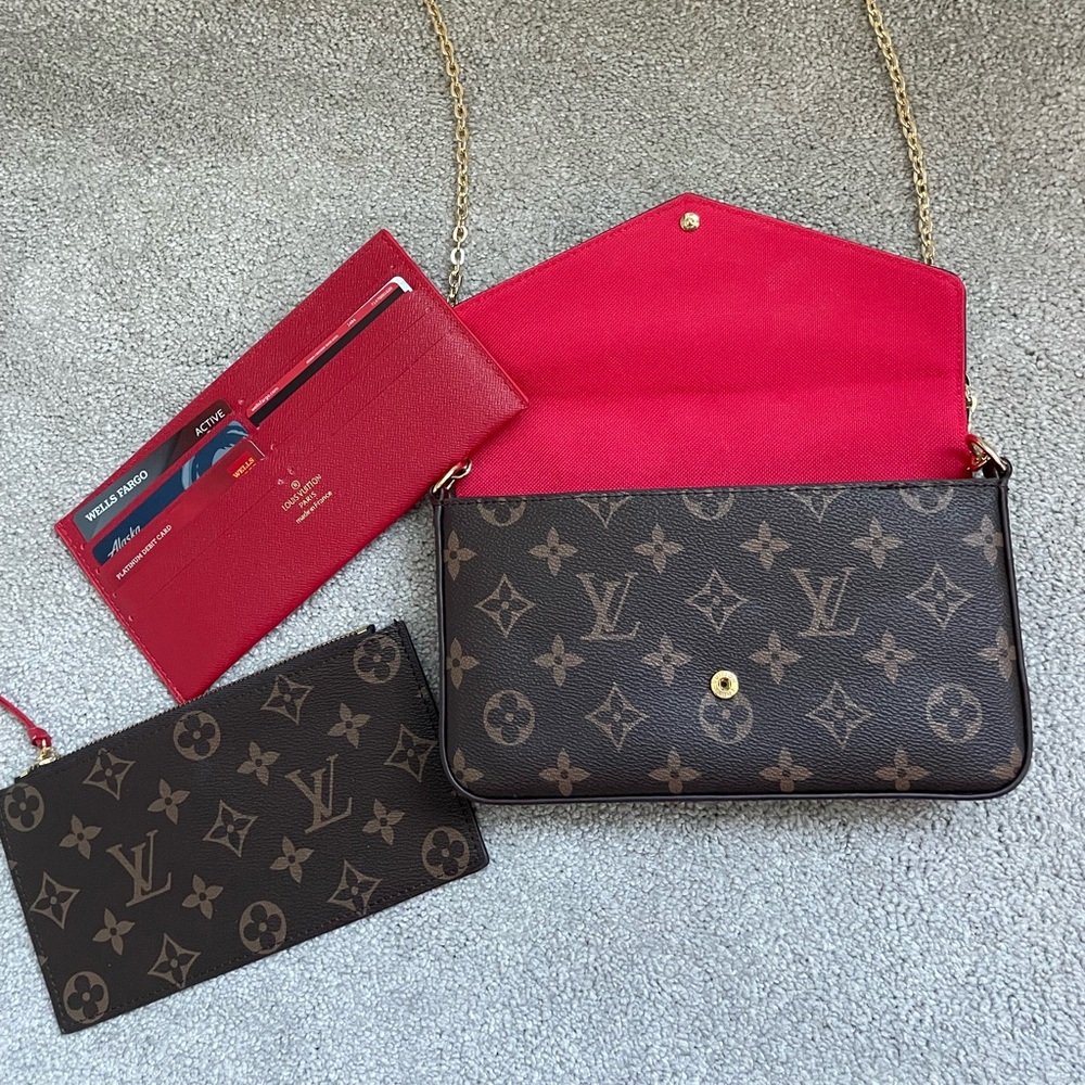 Crossbody purse